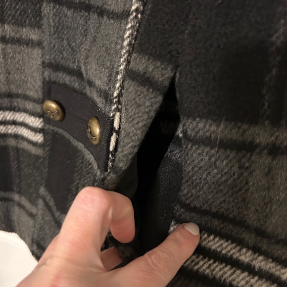 Hydraulic Stylish Black Plaid Women's Coat Medium EUC - Picture 4 of 16